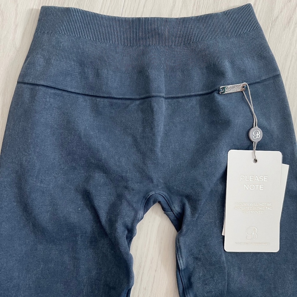 Bombshell Sportswear XS denim leggings NWT